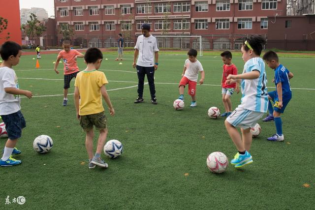 大连少年李昊炎巴萨首秀演绎帽子戏法，创中国青训记录